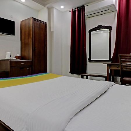 Itsy Hotels Hamlets Stay Noida Esterno foto