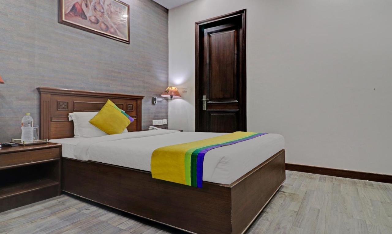 Itsy Hotels Hamlets Stay Noida Esterno foto