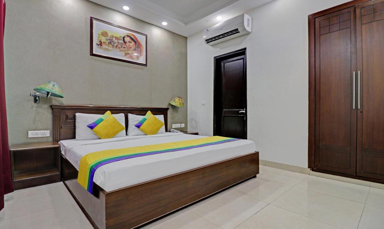 Itsy Hotels Hamlets Stay Noida Esterno foto