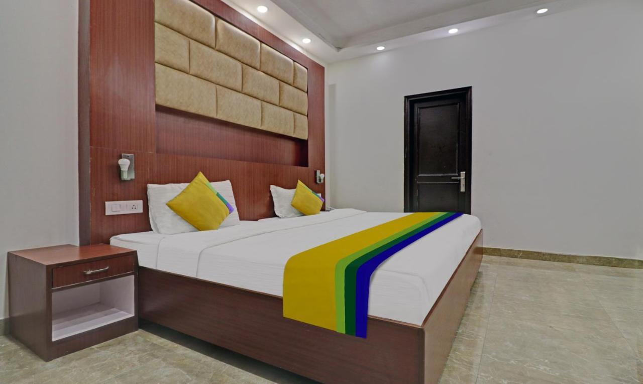 Itsy Hotels Hamlets Stay Noida Esterno foto