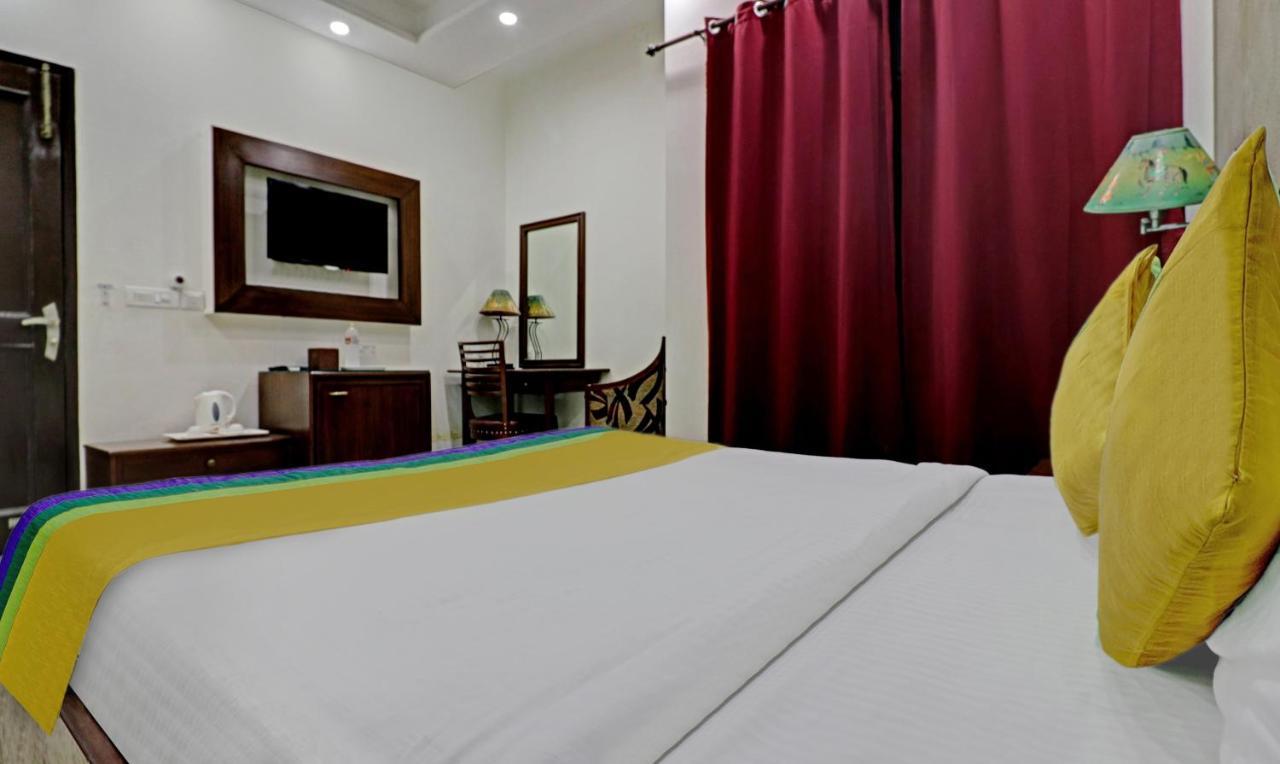 Itsy Hotels Hamlets Stay Noida Esterno foto