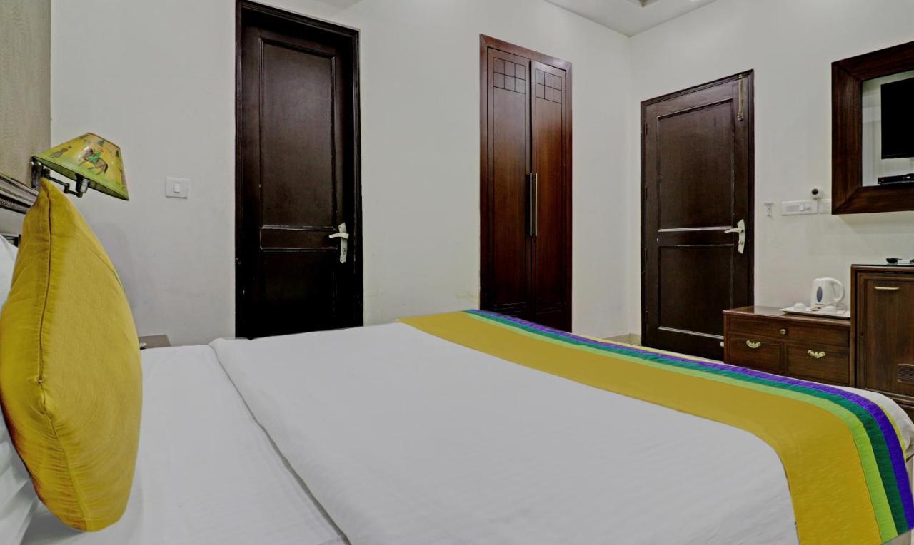 Itsy Hotels Hamlets Stay Noida Esterno foto