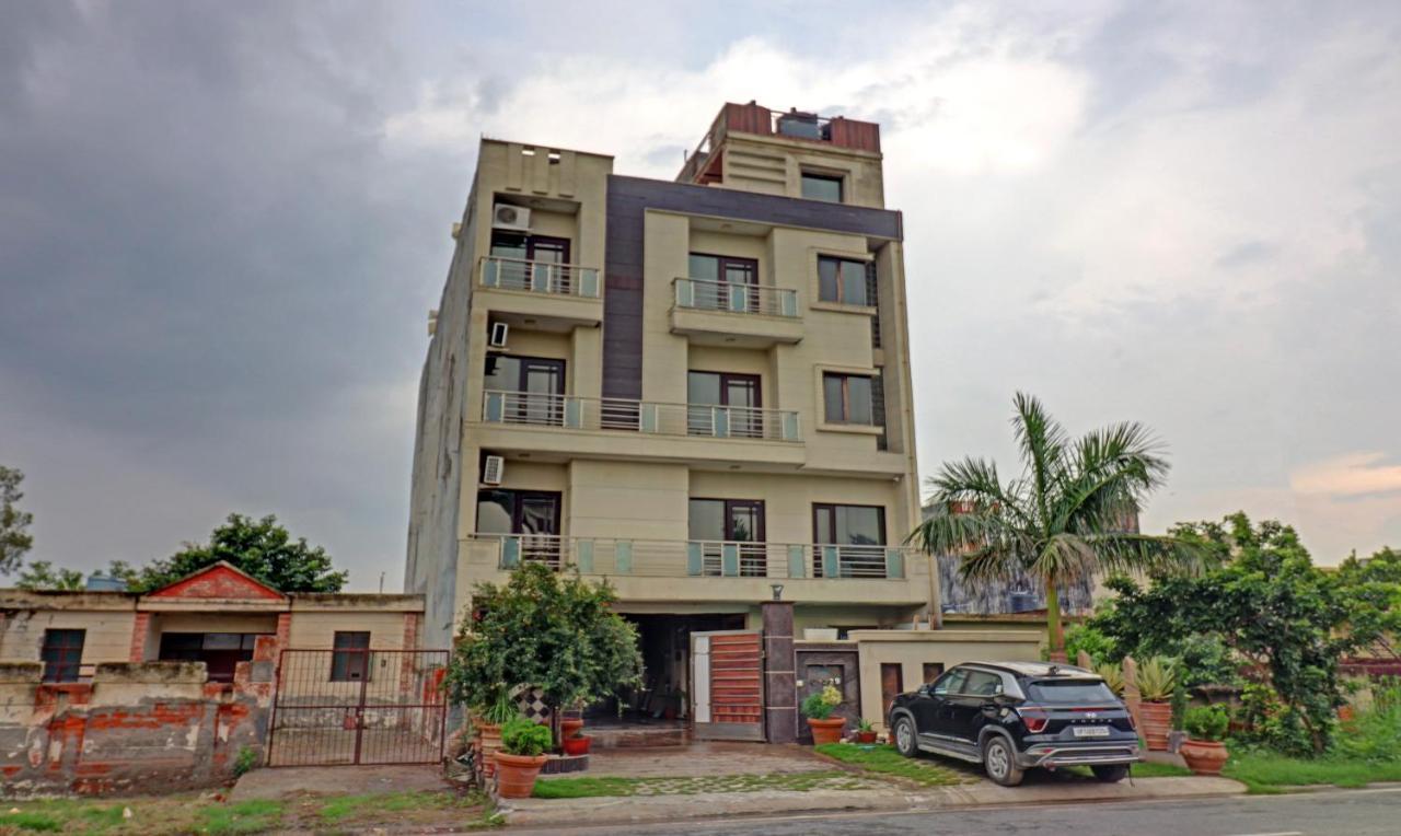 Itsy Hotels Hamlets Stay Noida Esterno foto